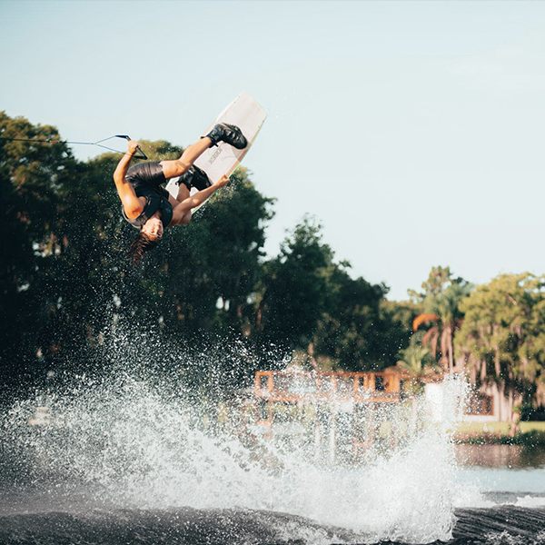 Wakeboard Breach Jump Jobe